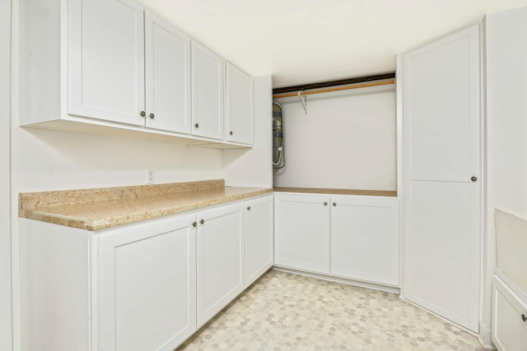 5705 Colfax Avenue S