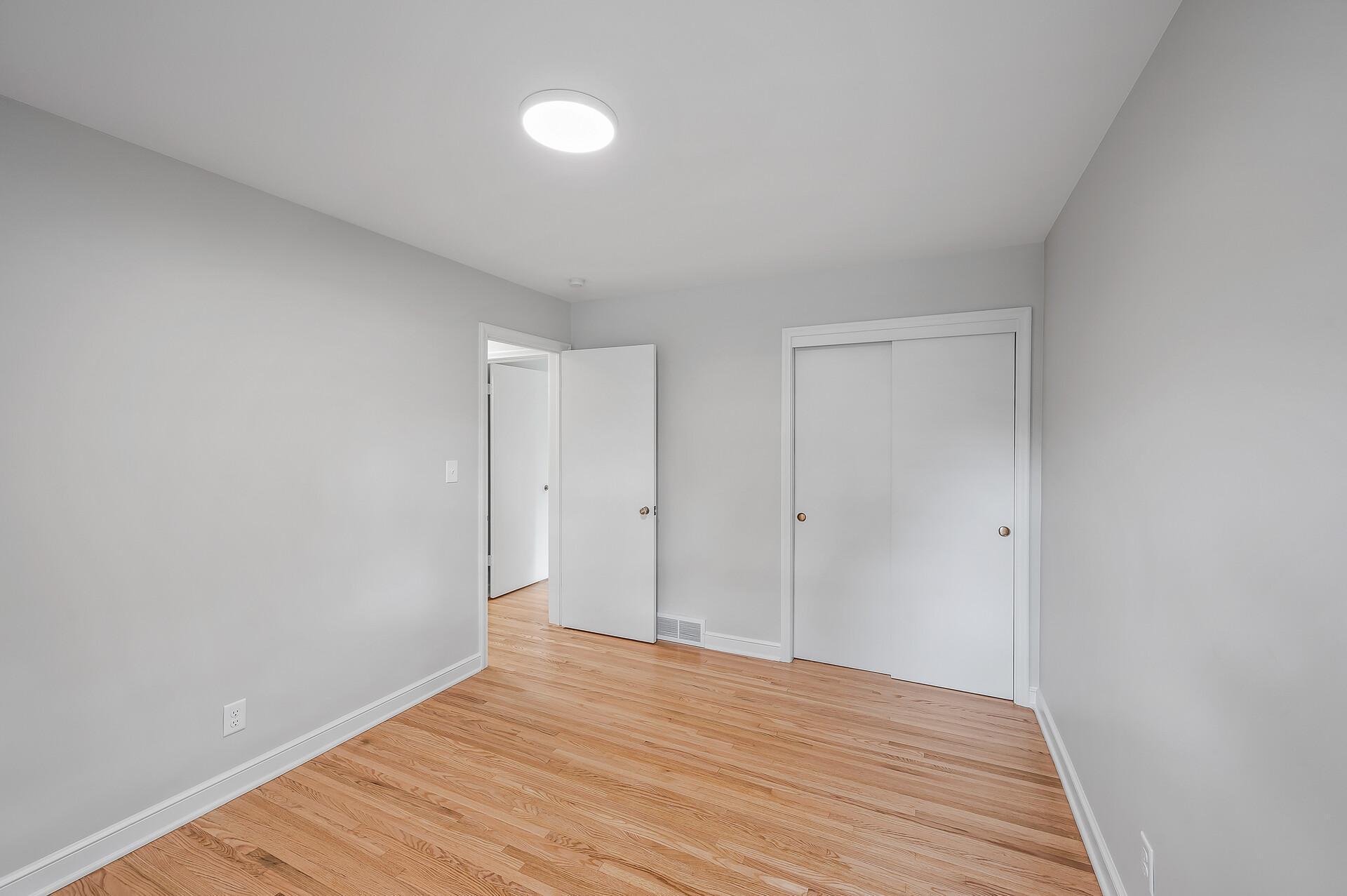 2754 Hamline Avenue N