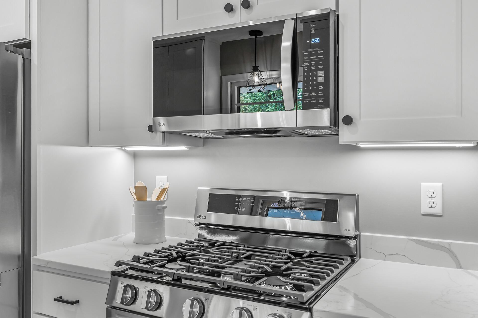 2754 Hamline Avenue N