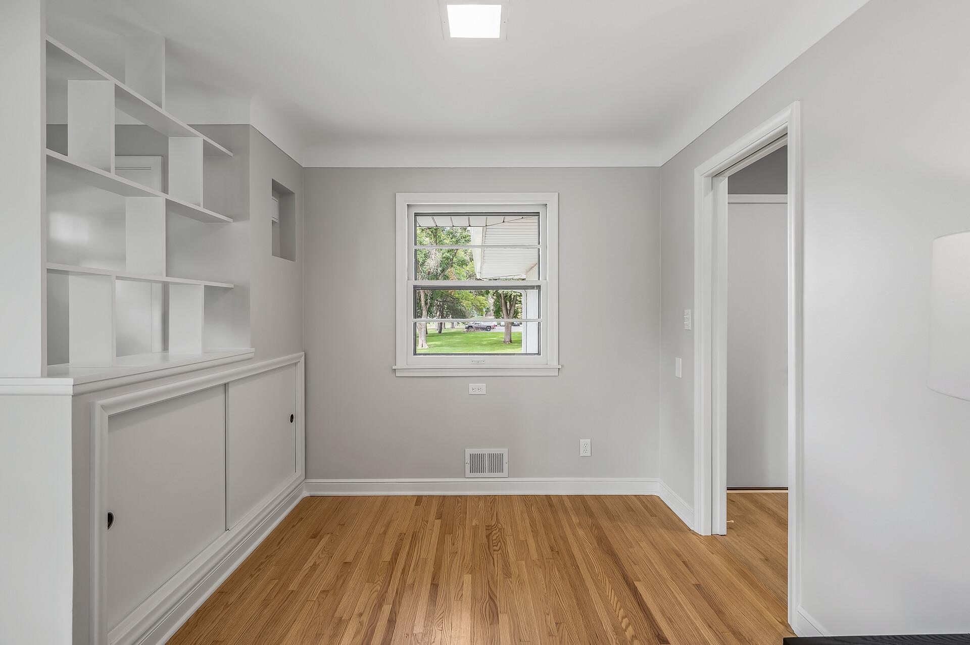 2754 Hamline Avenue N