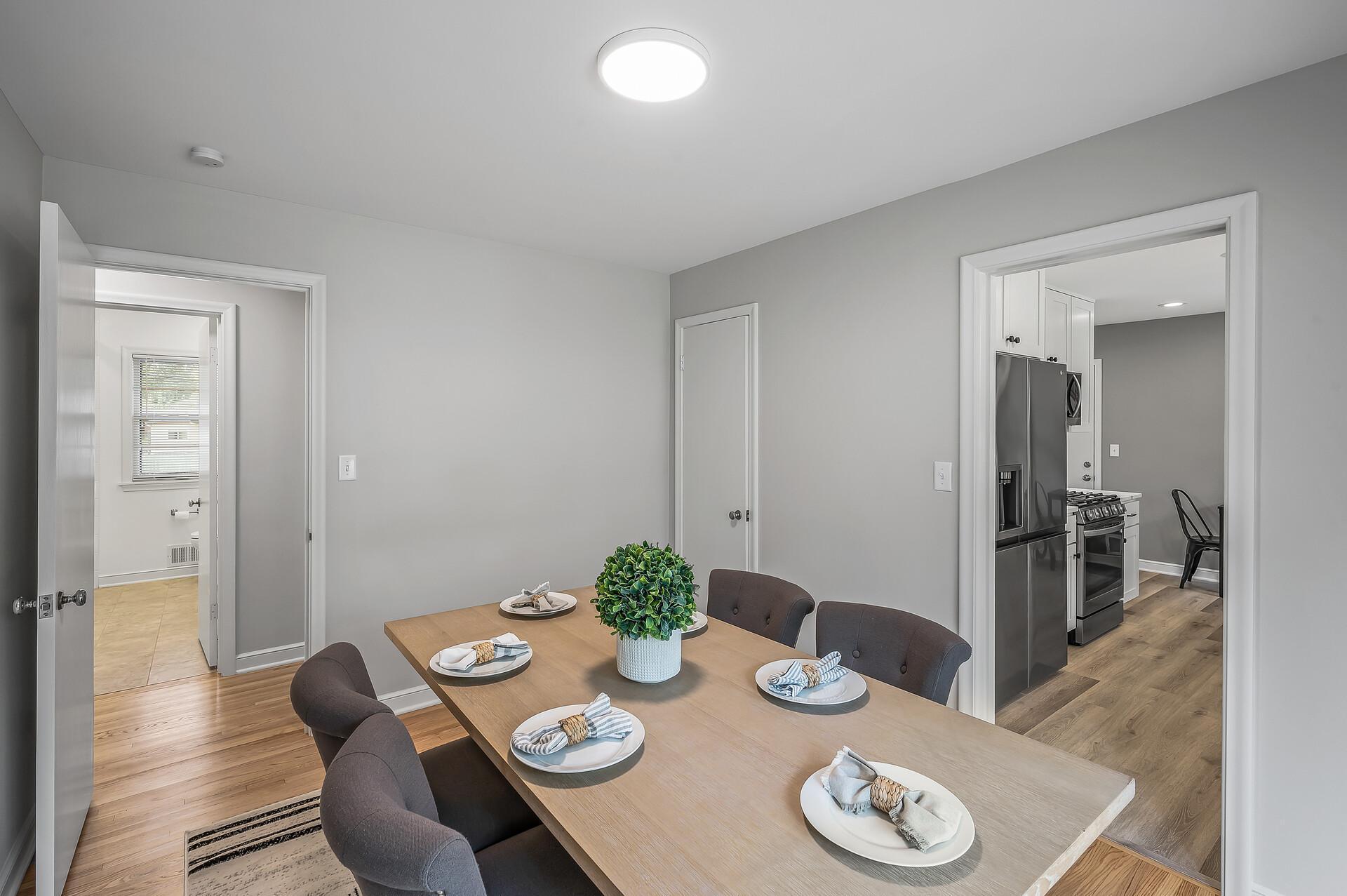 2754 Hamline Avenue N