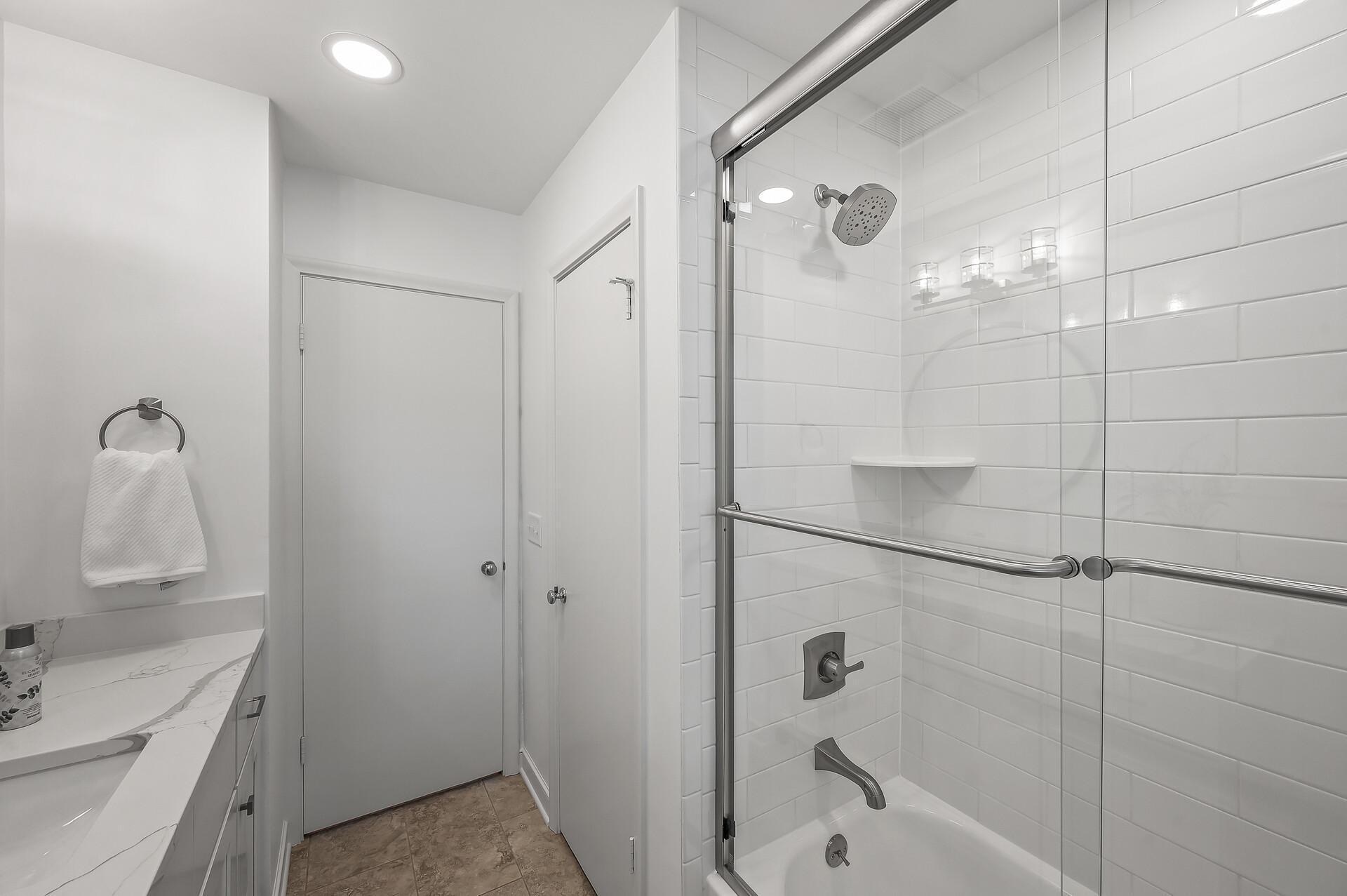 2754 Hamline Avenue N