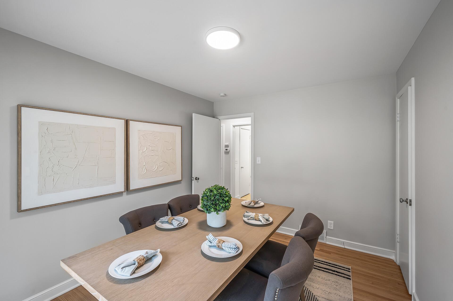 2754 Hamline Avenue N