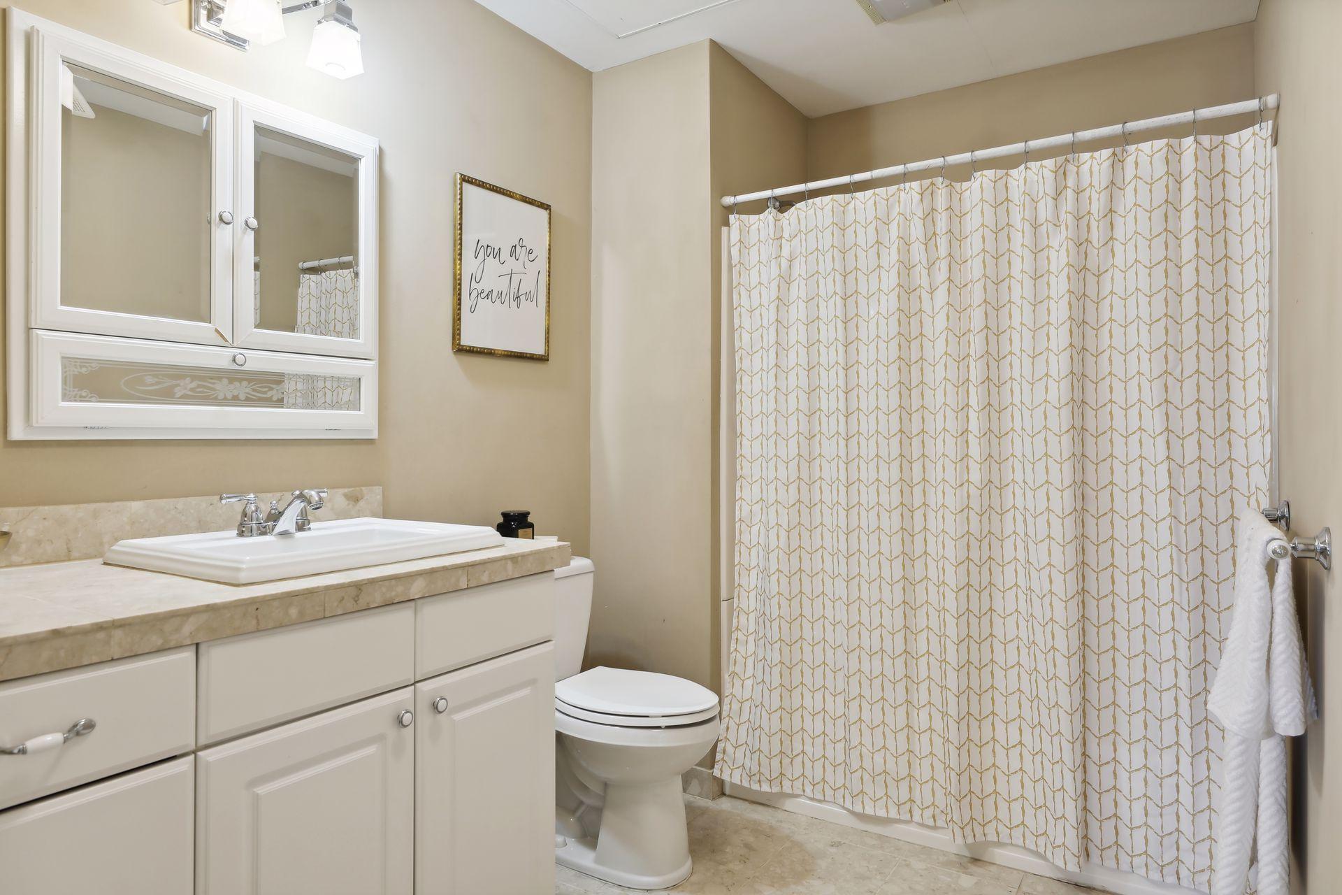 149 Grotto Street S Unit: 3