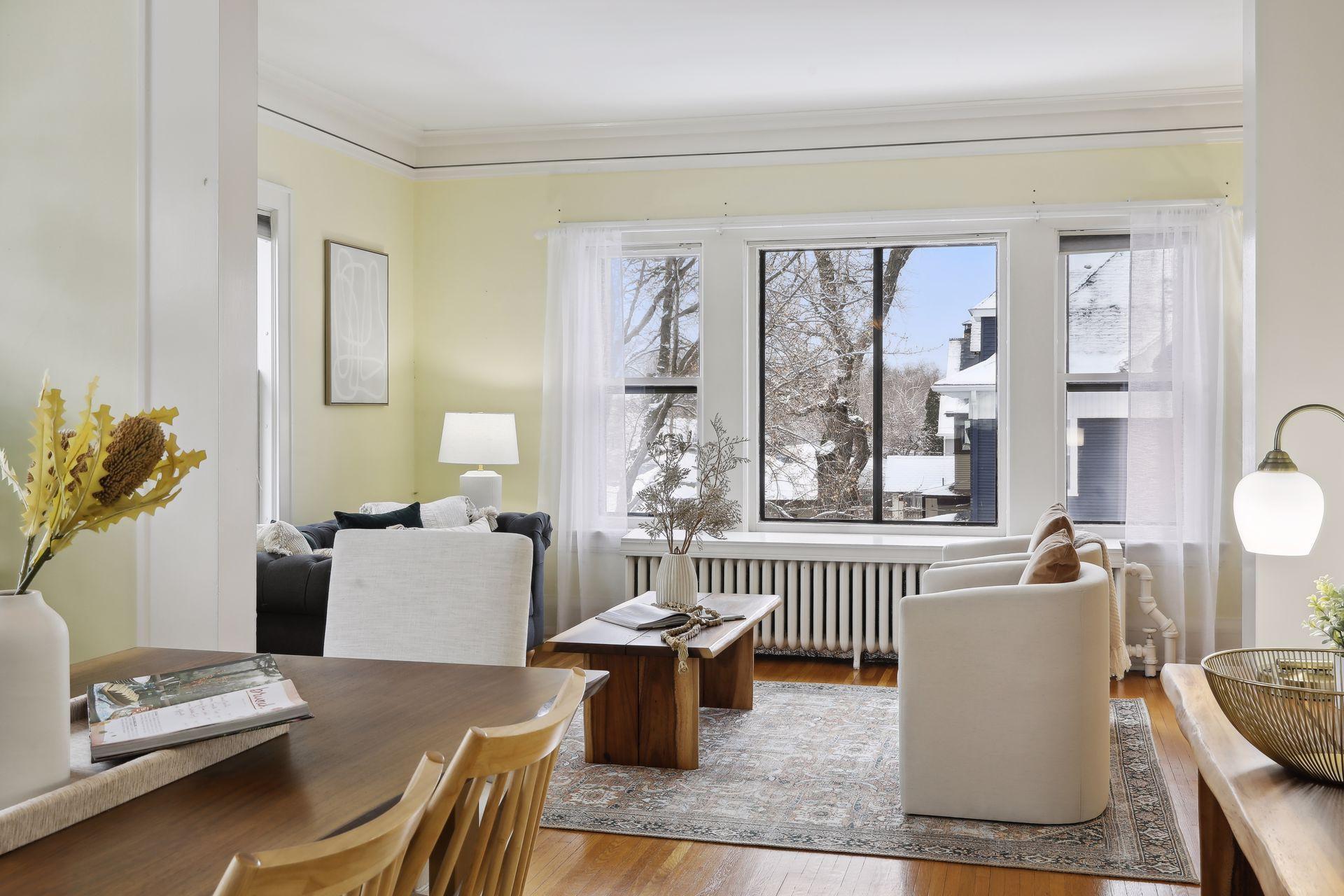 149 Grotto Street S Unit: 3