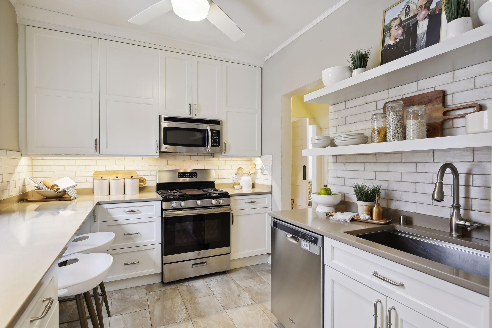 149 Grotto Street S Unit: 3