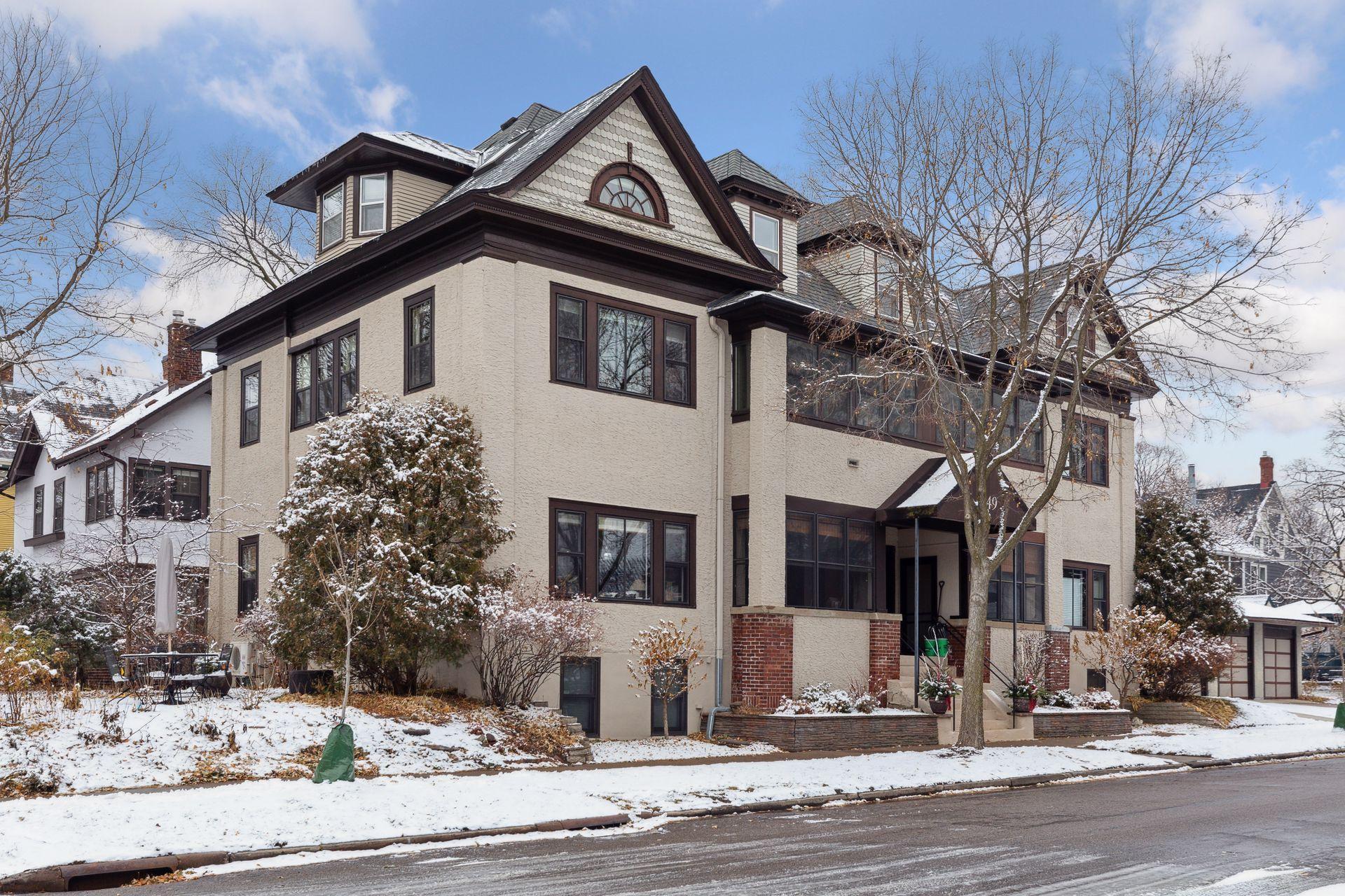 149 Grotto Street S Unit: 3