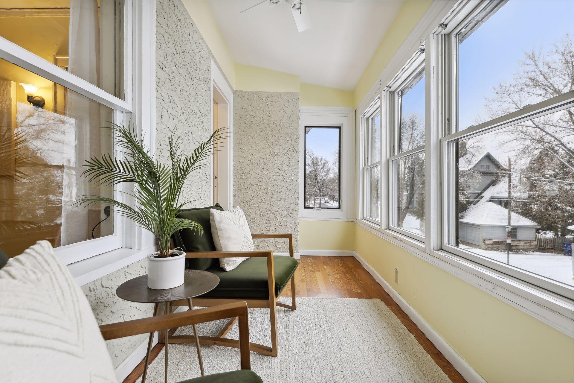 149 Grotto Street S Unit: 3