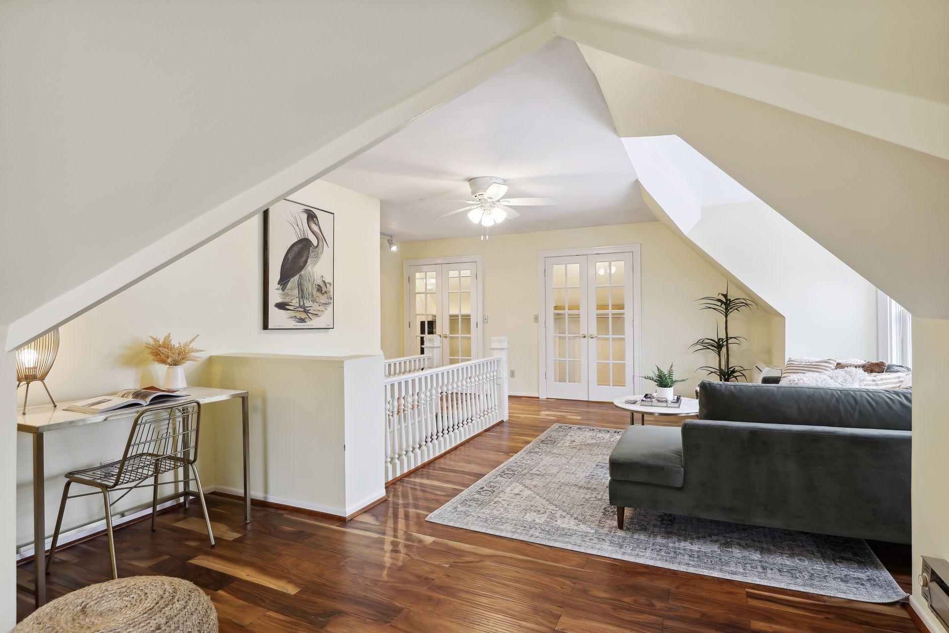 149 Grotto Street S Unit: 3