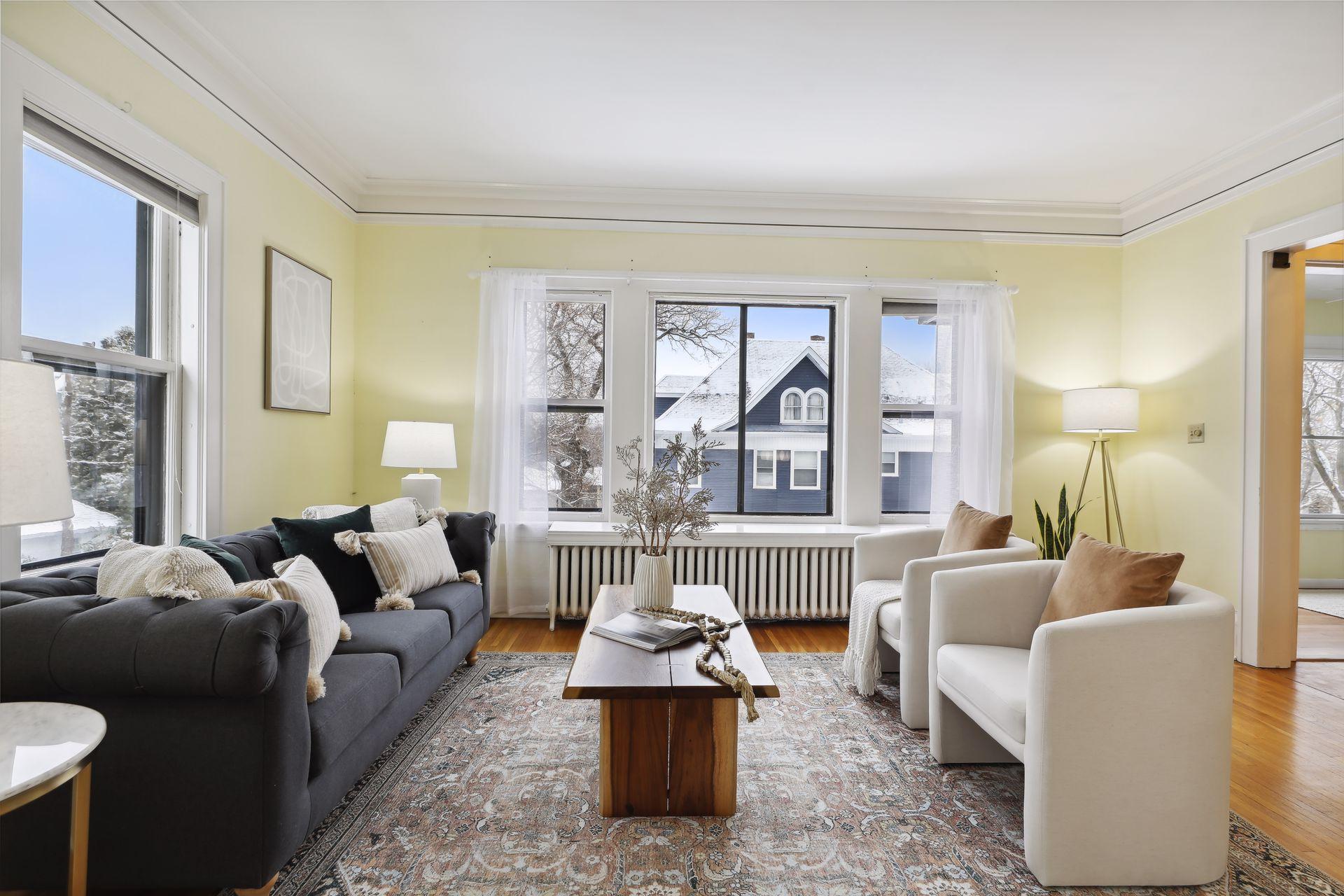 149 Grotto Street S Unit: 3