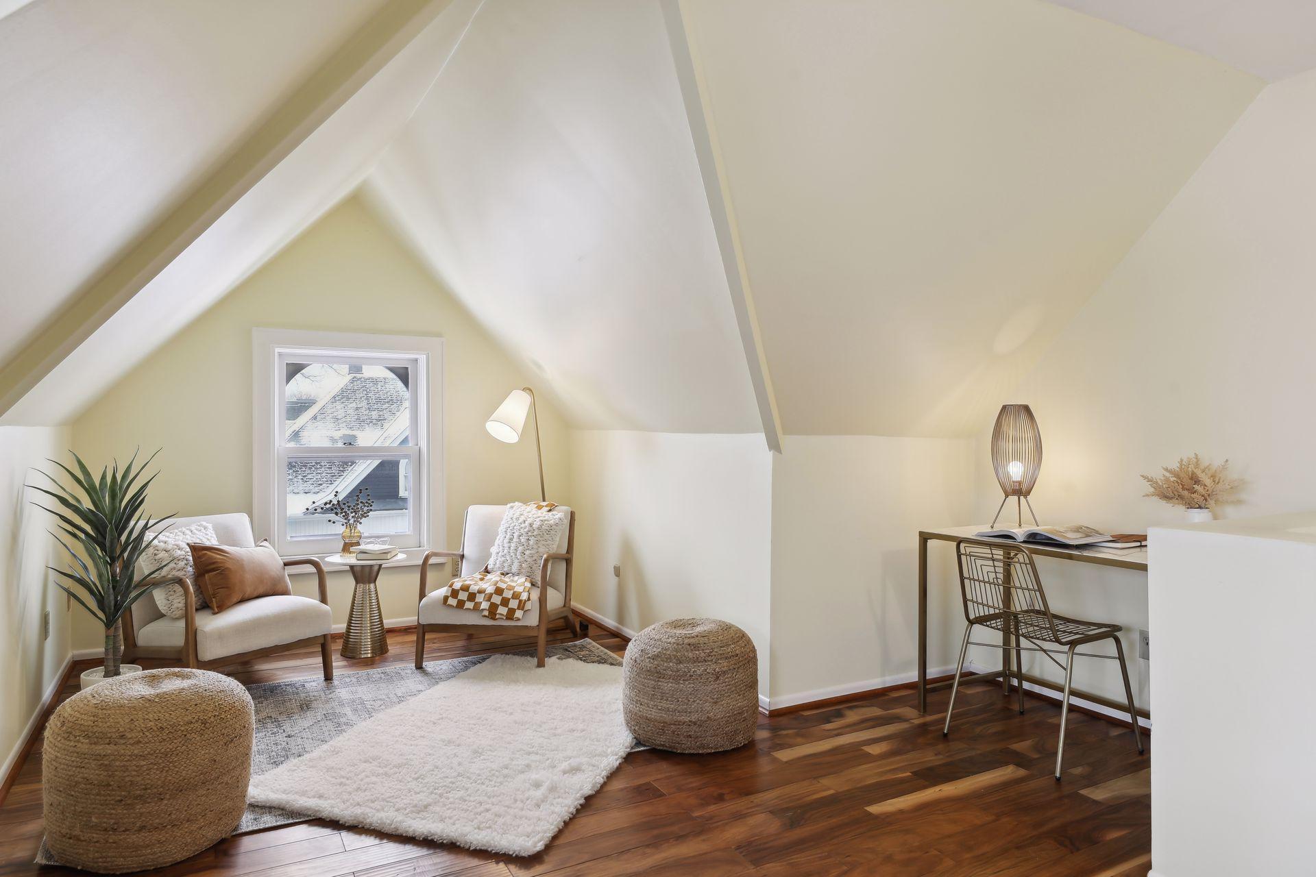 149 Grotto Street S Unit: 3