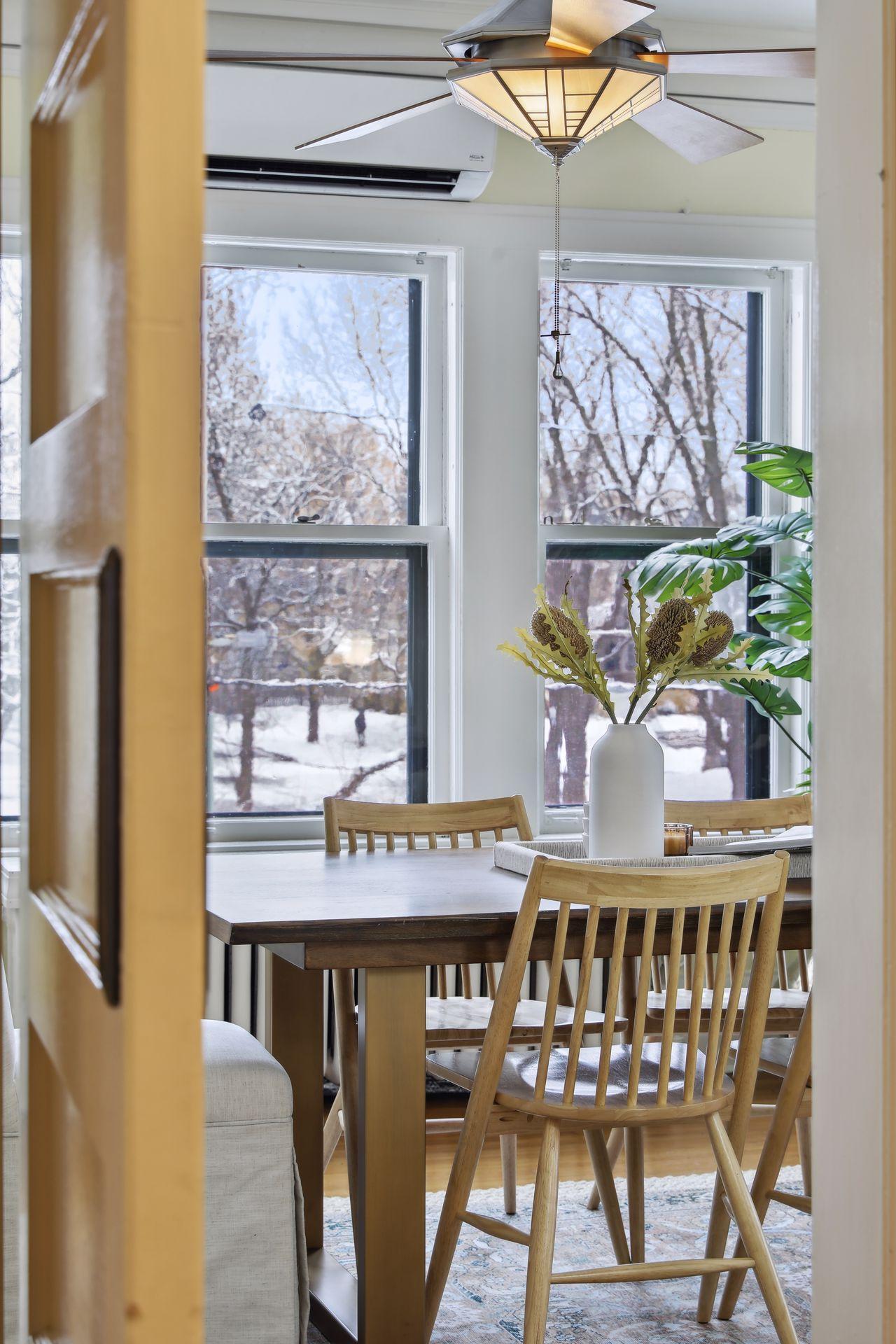 149 Grotto Street S Unit: 3