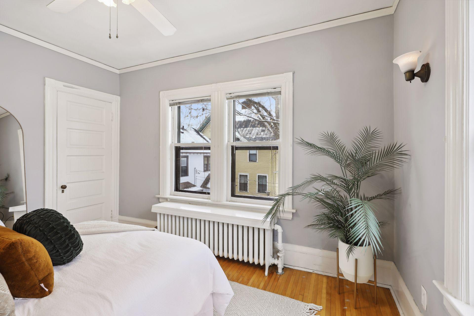 149 Grotto Street S Unit: 3