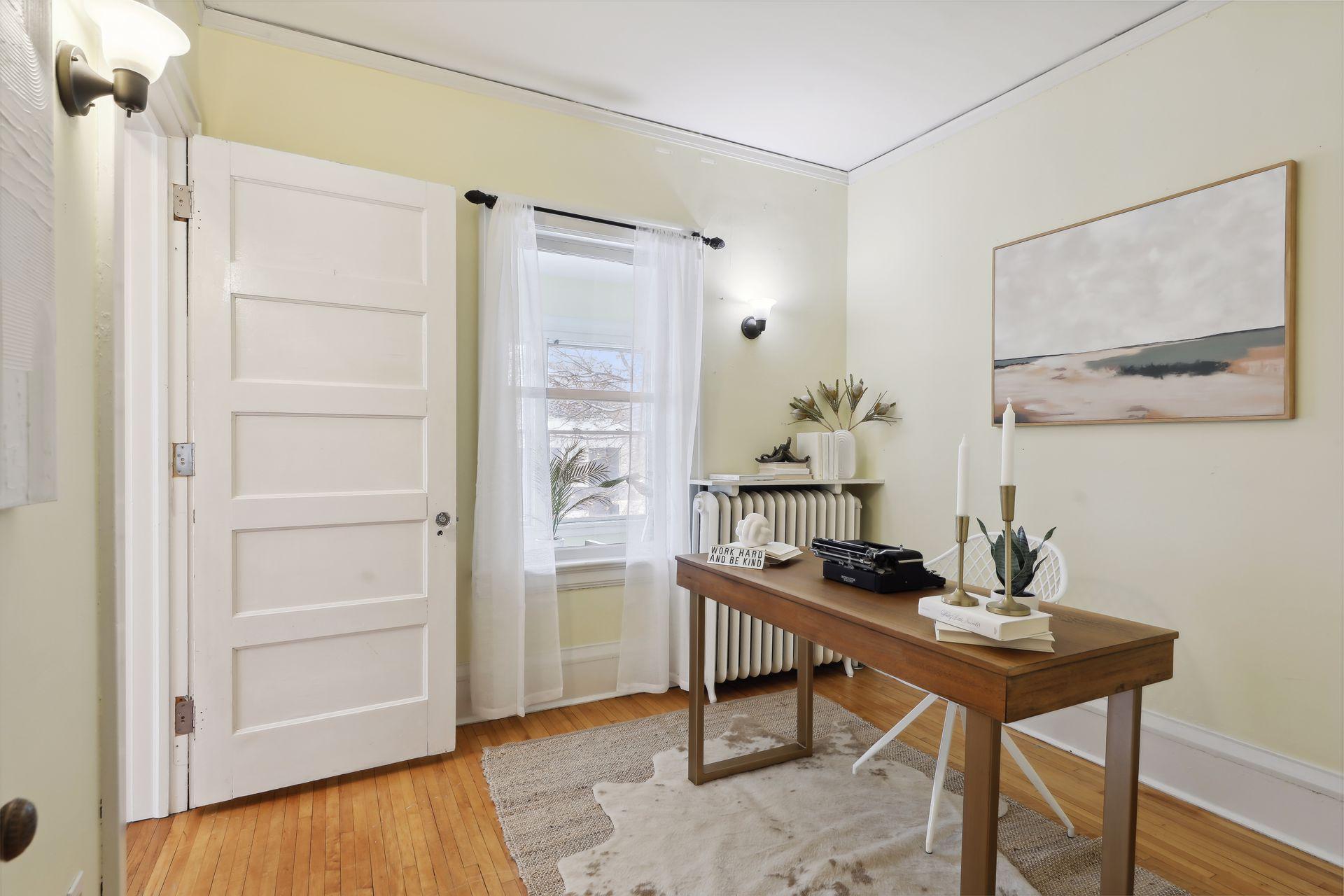 149 Grotto Street S Unit: 3