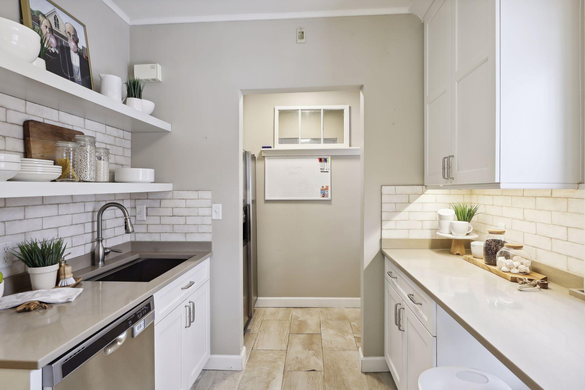 149 Grotto Street S Unit: 3