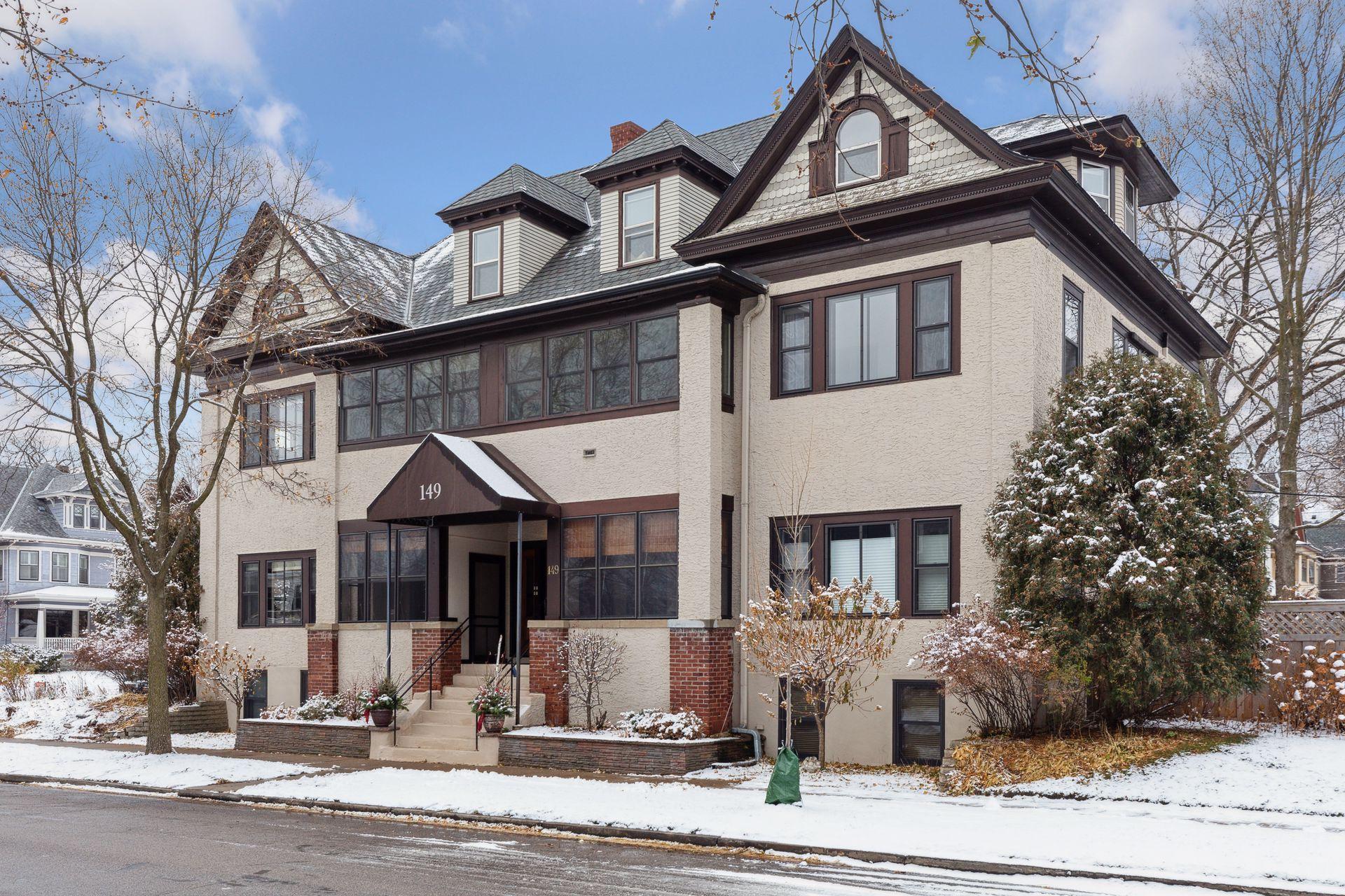 149 Grotto Street S Unit: 3