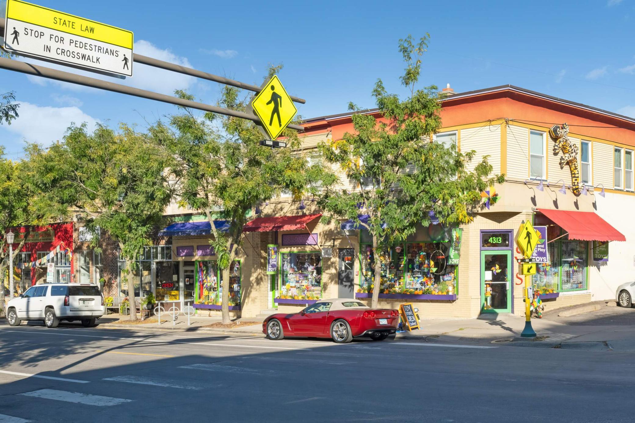 4425 Zenith Avenue S