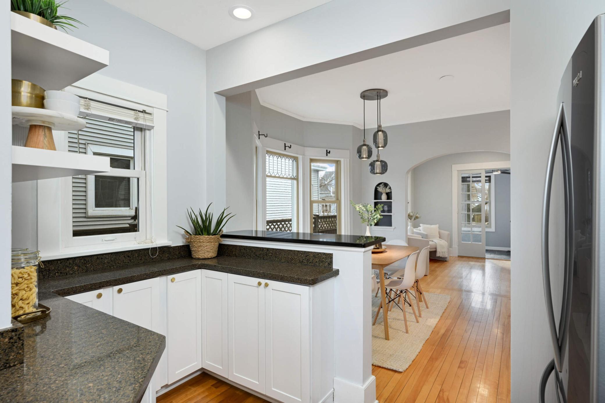 4421 Zenith Avenue S