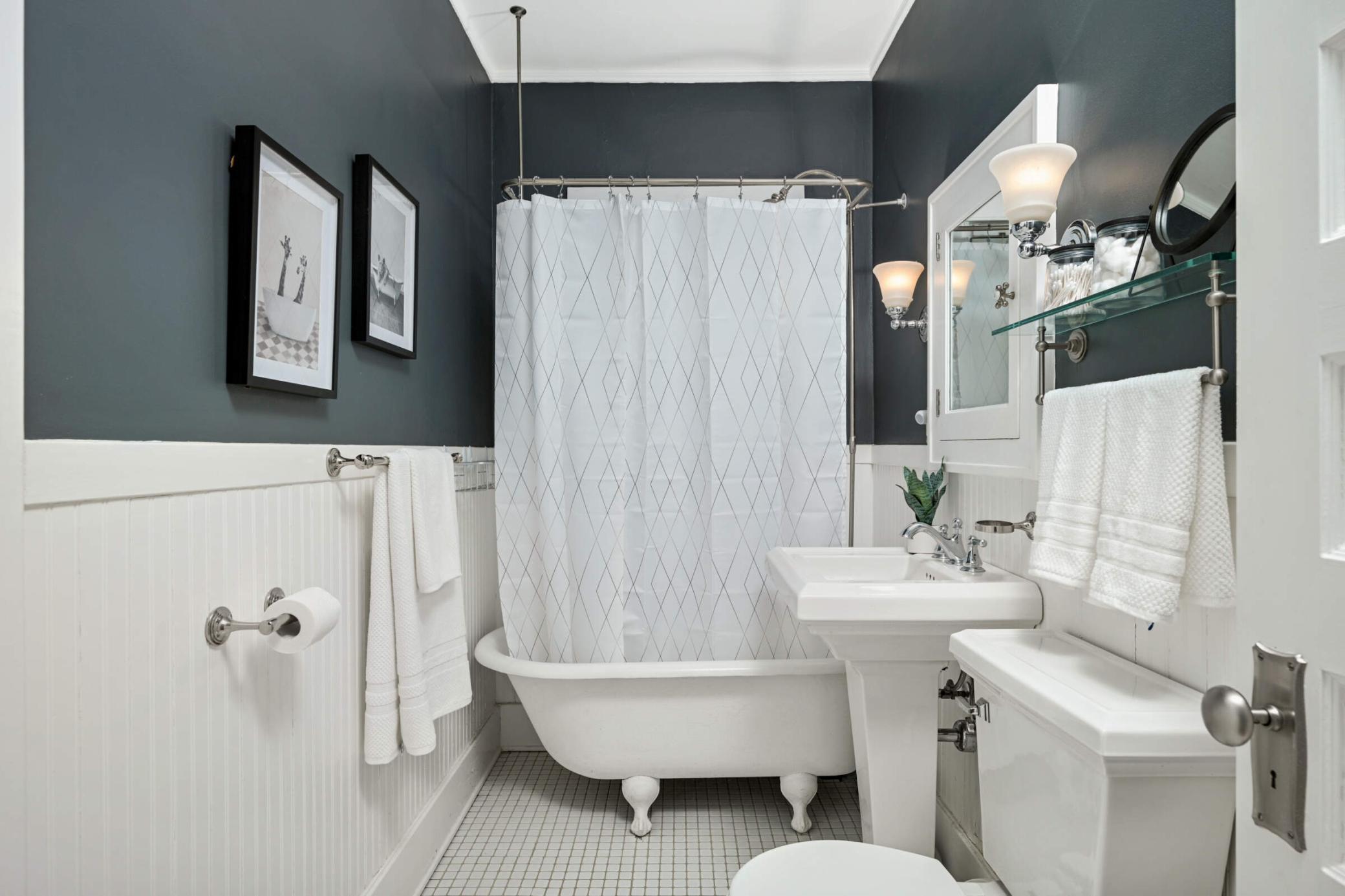 4421 Zenith Avenue S