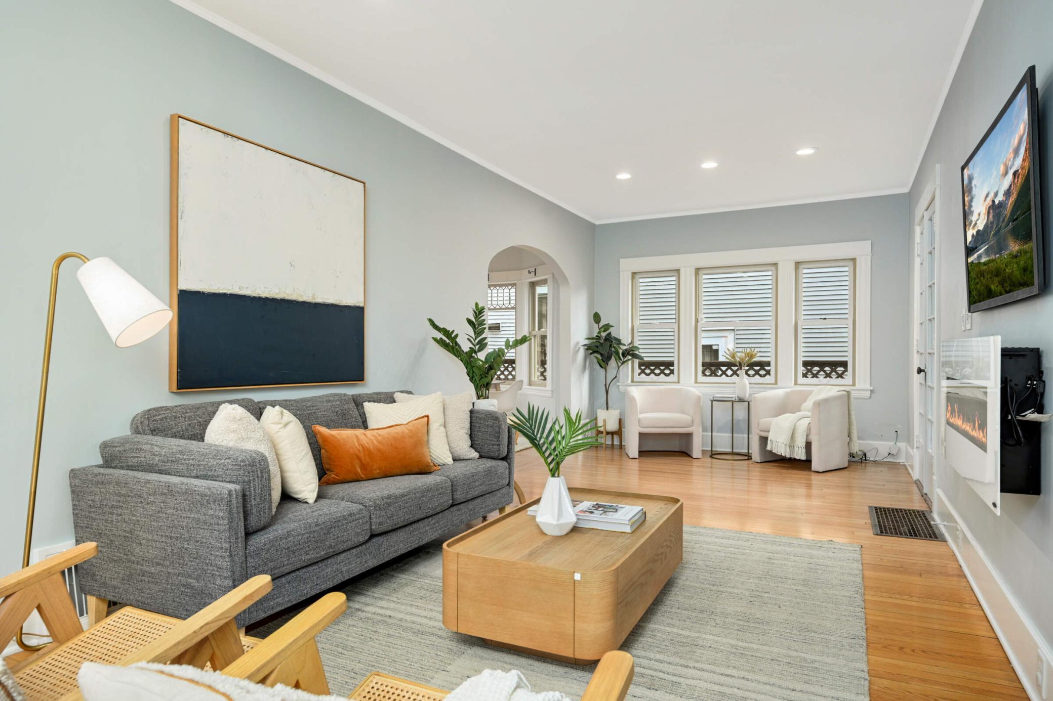 4421 Zenith Avenue S