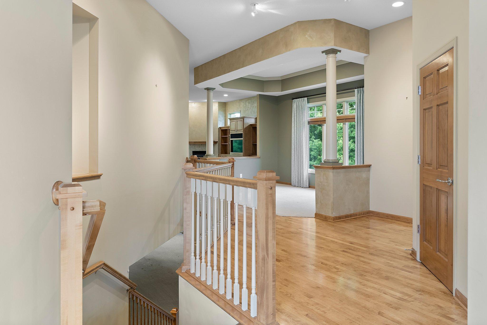 987 Nine Mile Cove E