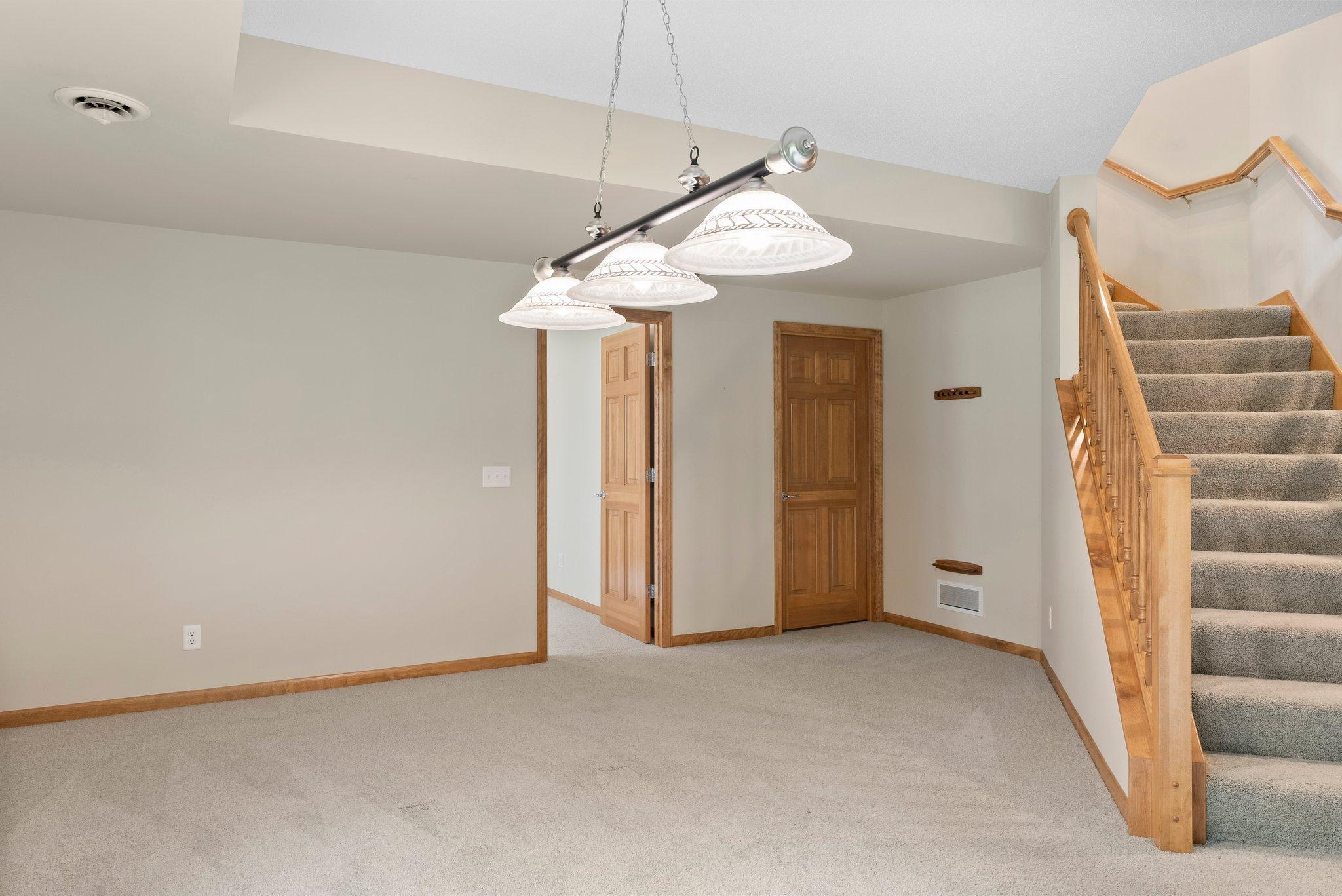 987 Nine Mile Cove E