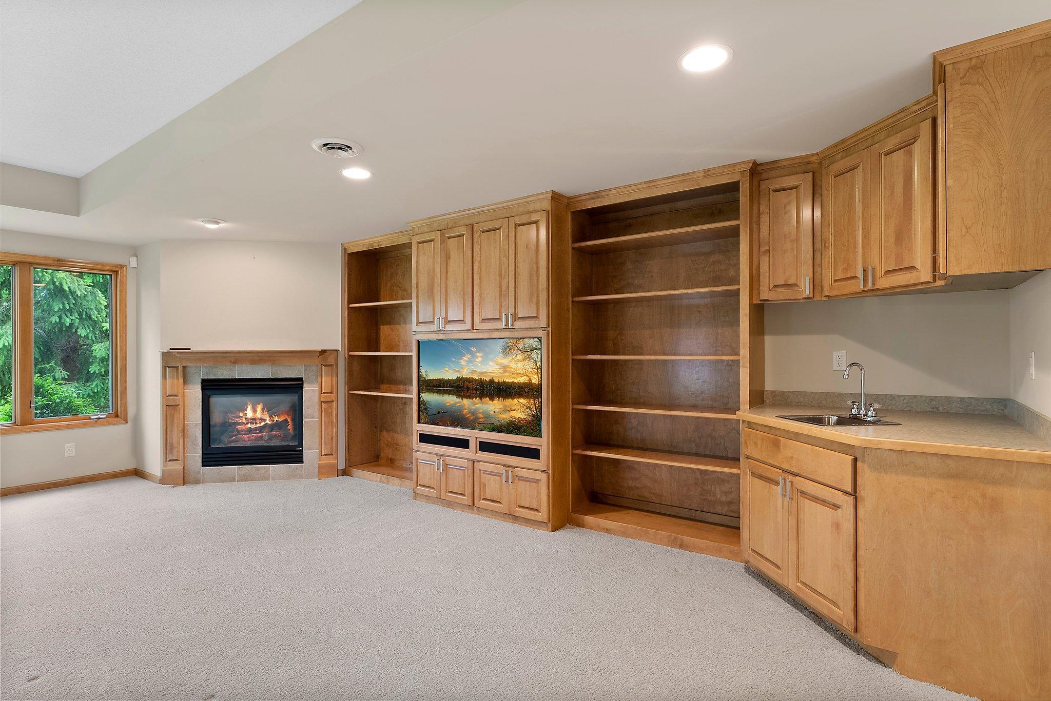 987 Nine Mile Cove E