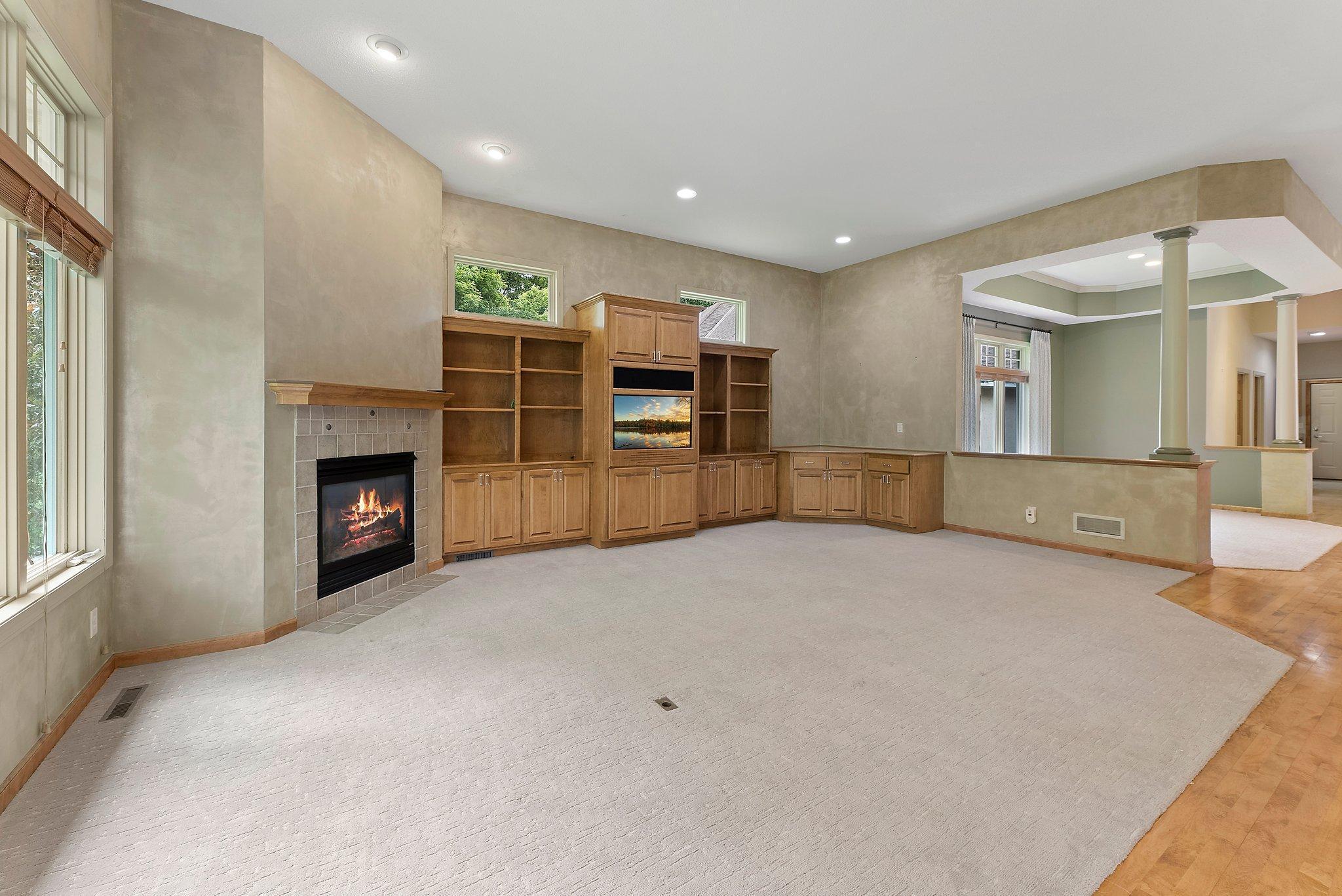 987 Nine Mile Cove E