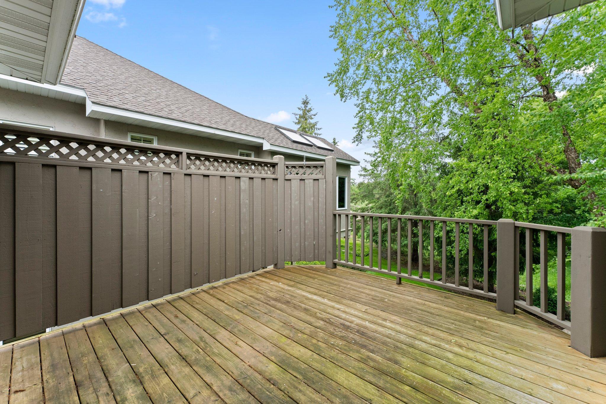 987 Nine Mile Cove E