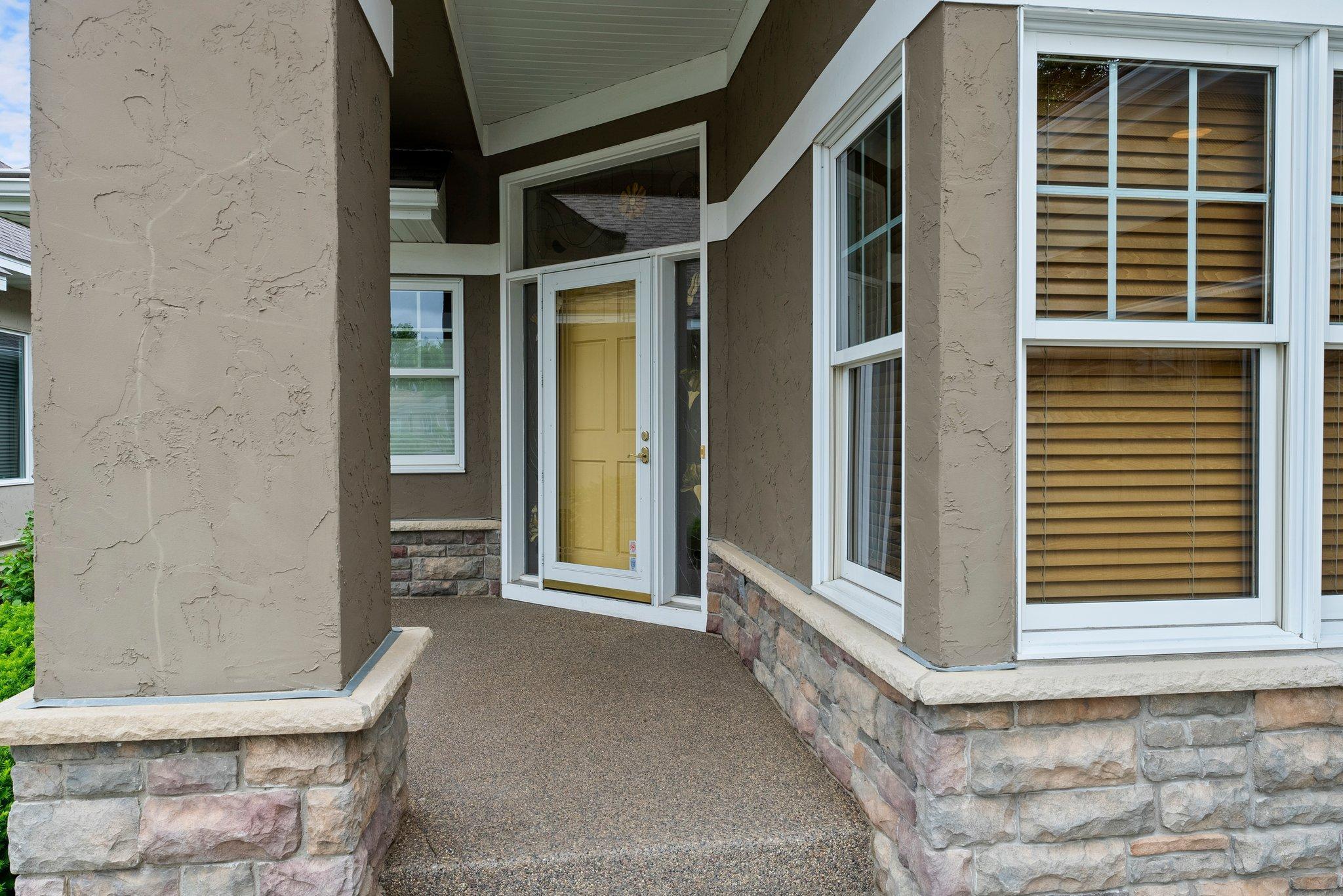 987 Nine Mile Cove E