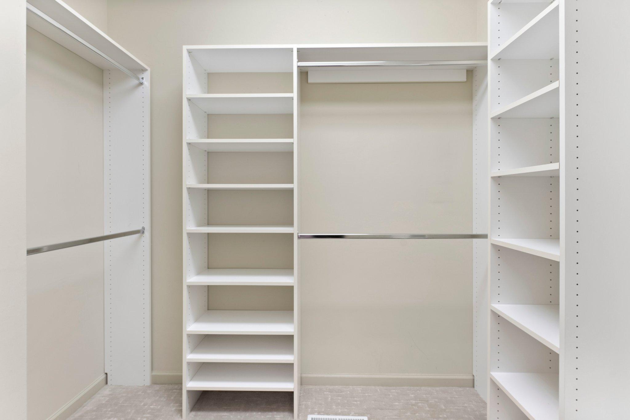 987 Nine Mile Cove E