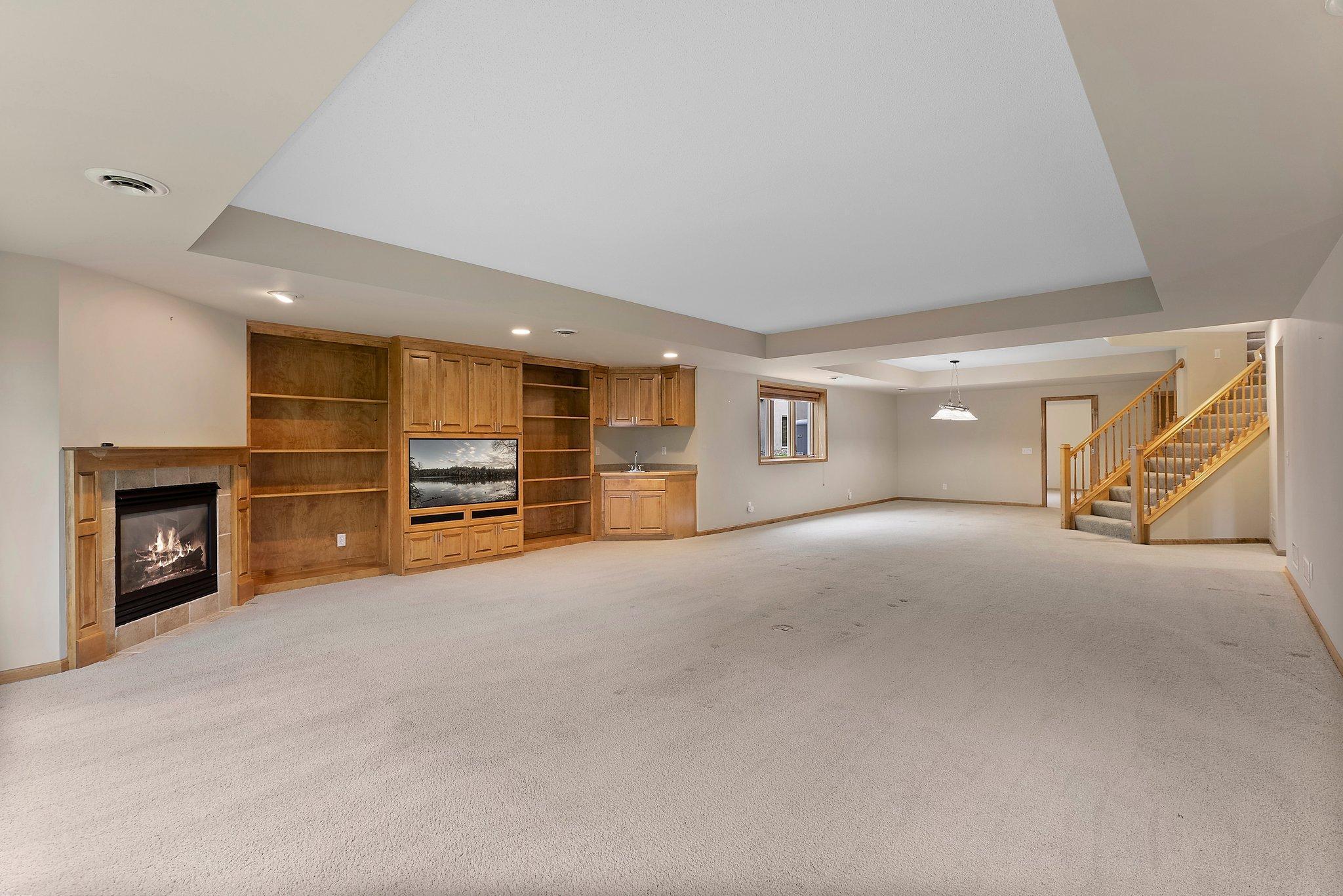 987 Nine Mile Cove E