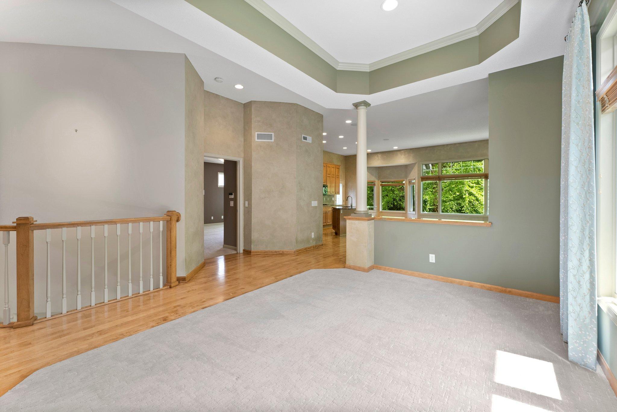 987 Nine Mile Cove E