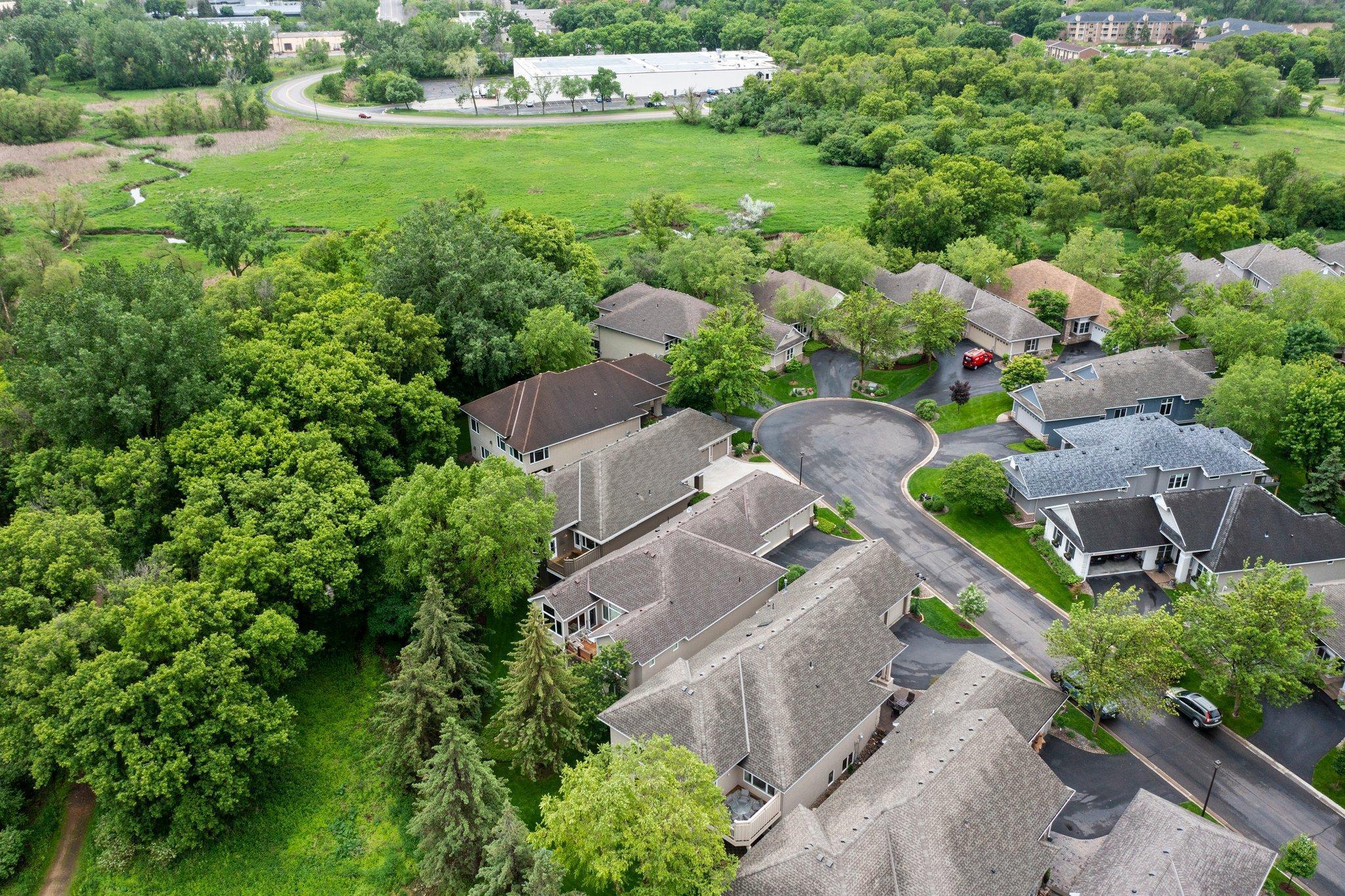 987 Nine Mile Cove E