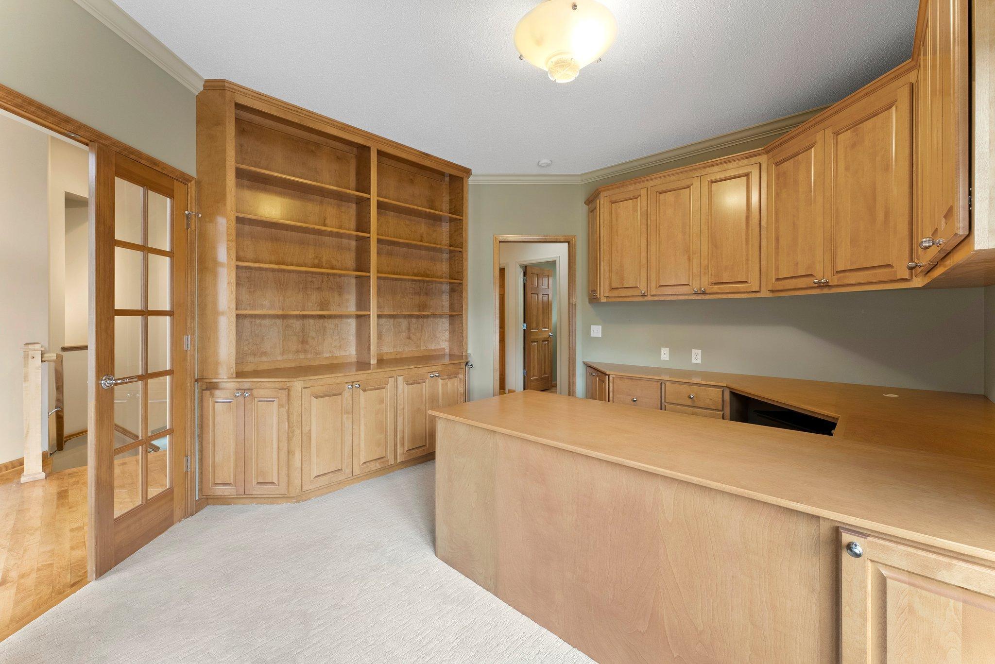 987 Nine Mile Cove E