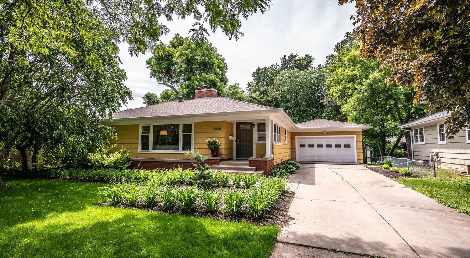 4026 Xerxes Avenue S