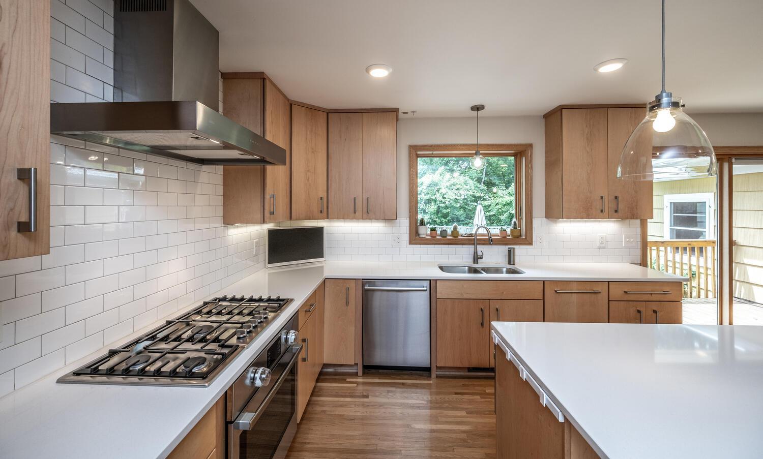 4026 Xerxes Avenue S