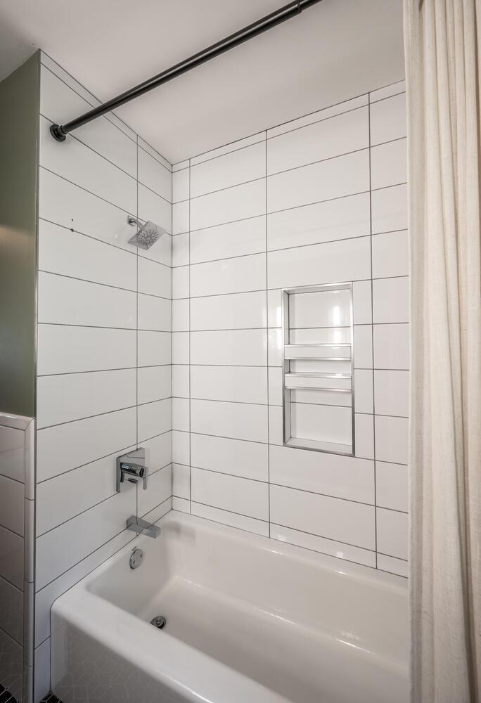 4026 Xerxes Avenue S