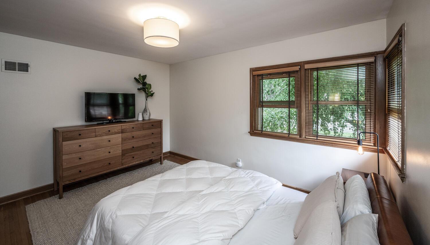 4026 Xerxes Avenue S