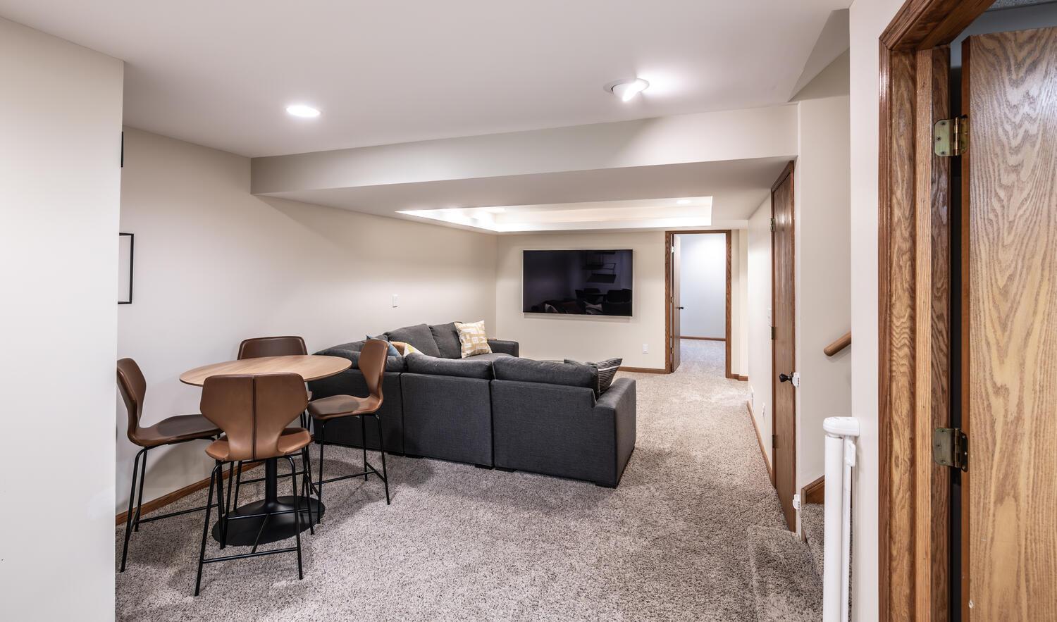 4026 Xerxes Avenue S