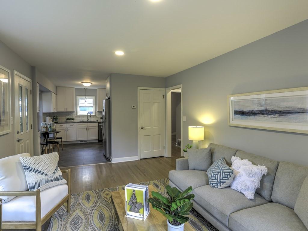 312 Harrison Avenue S