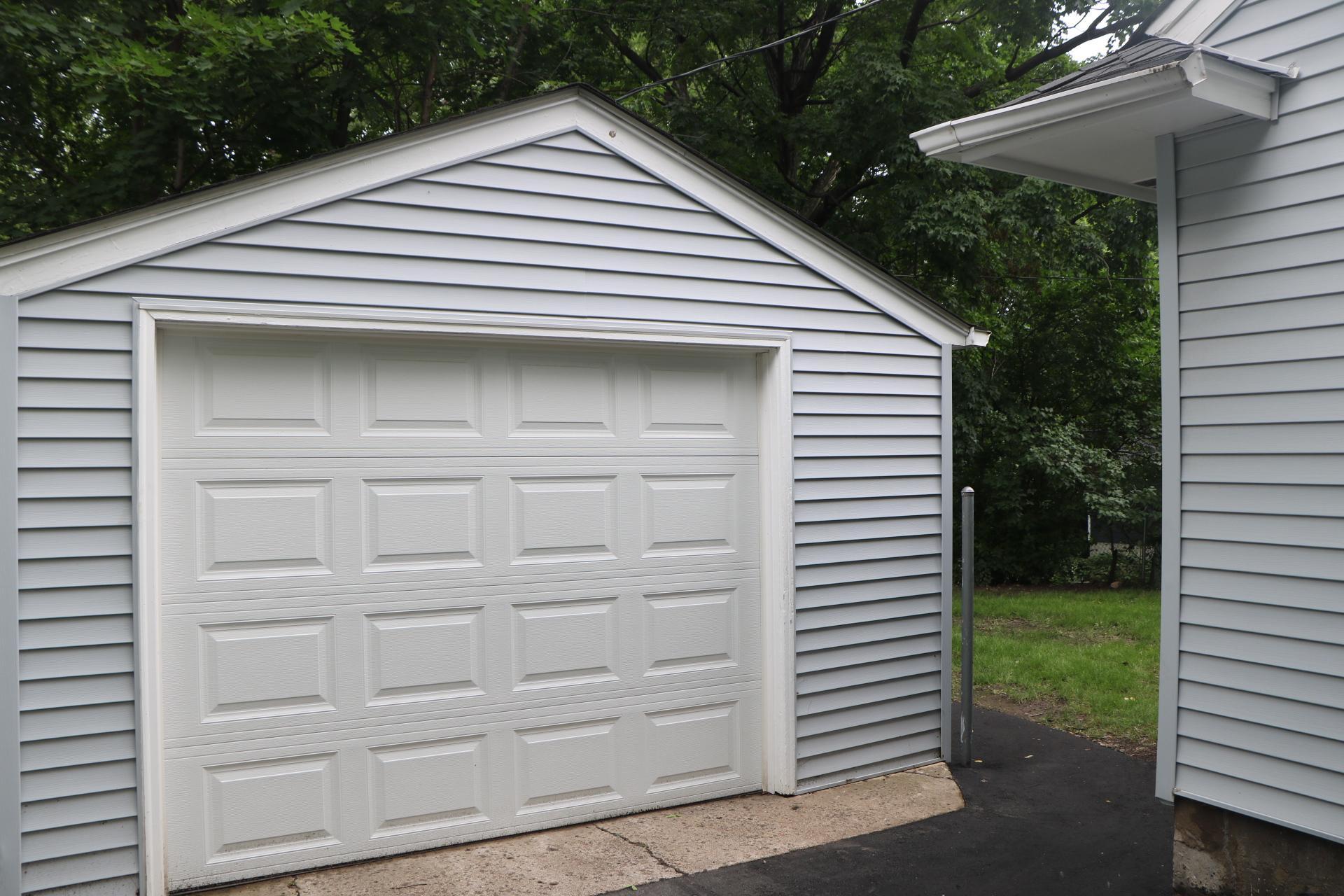 312 Harrison Avenue S