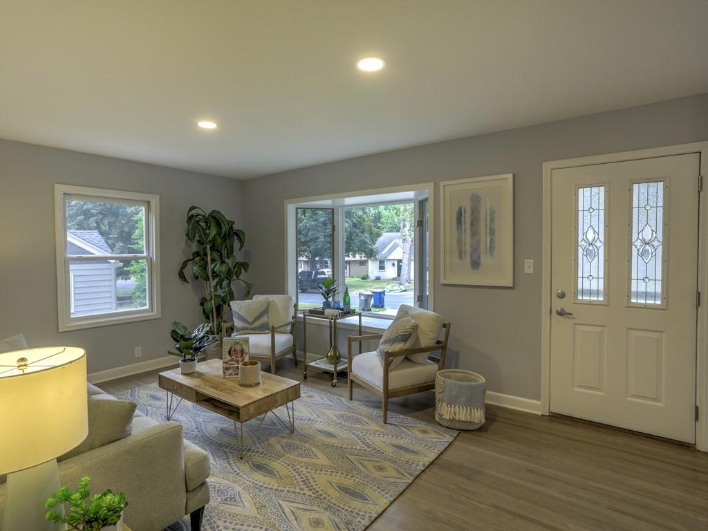 312 Harrison Avenue S