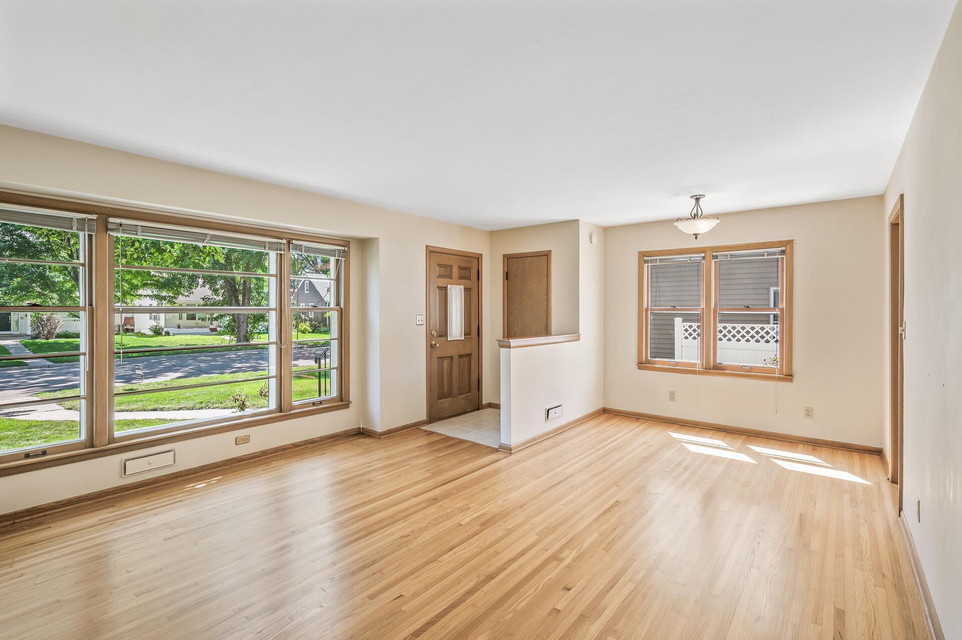 6632 Washburn Avenue S