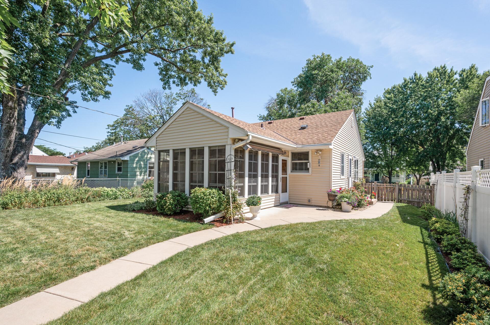 6632 Washburn Avenue S