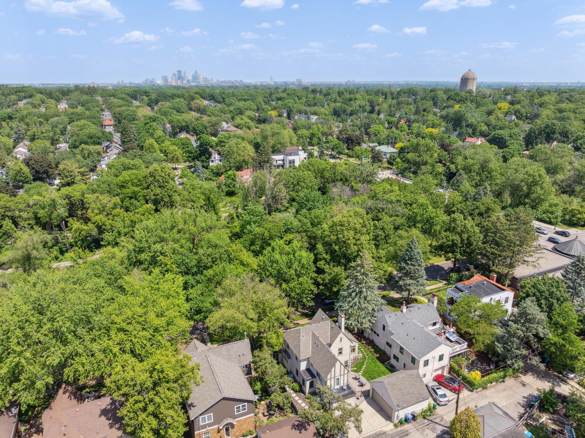 721 W Minnehaha Parkway