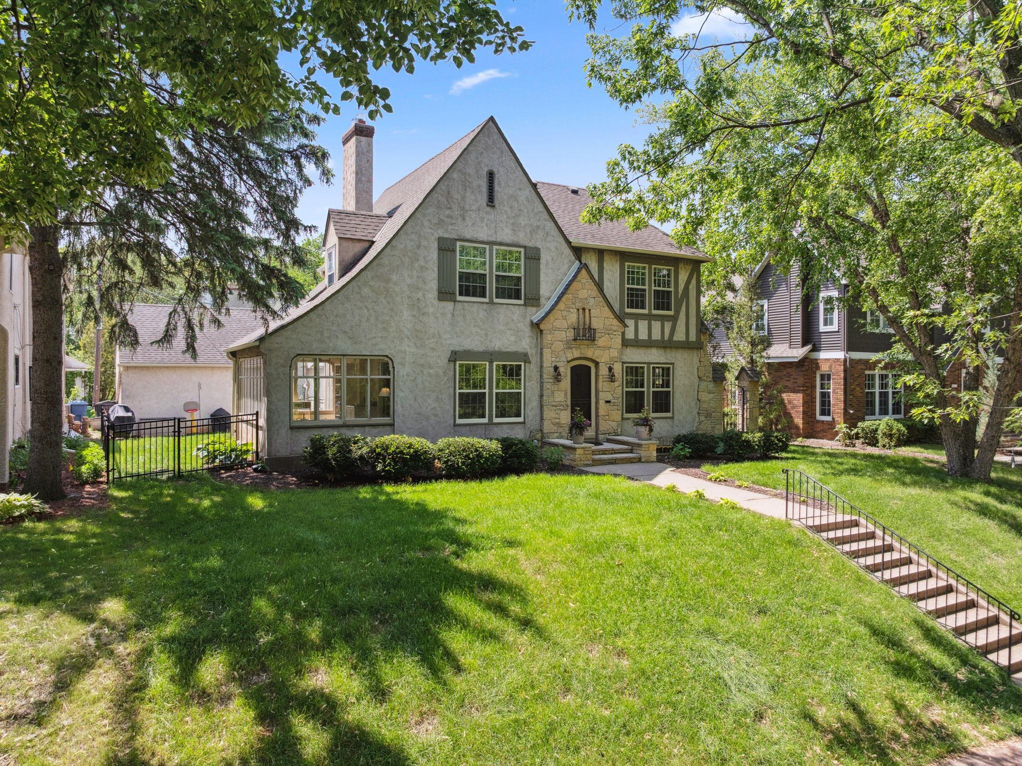 721 W Minnehaha Parkway