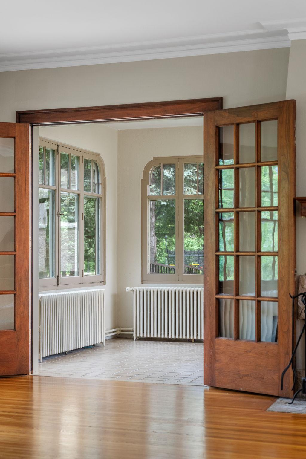 721 W Minnehaha Parkway