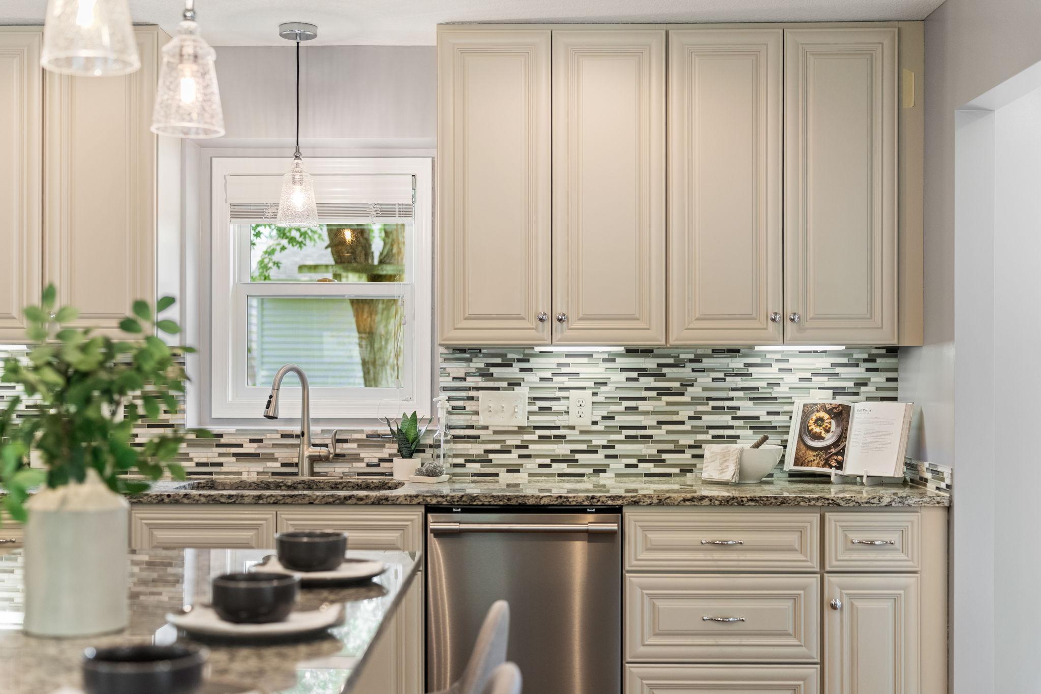 5925 Vincent Avenue S