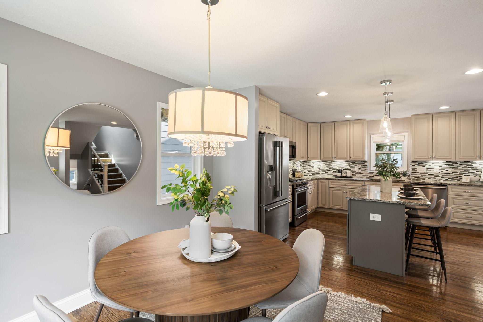 5925 Vincent Avenue S